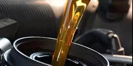 機(jī)油種類百科大全，不再傻傻分不清！